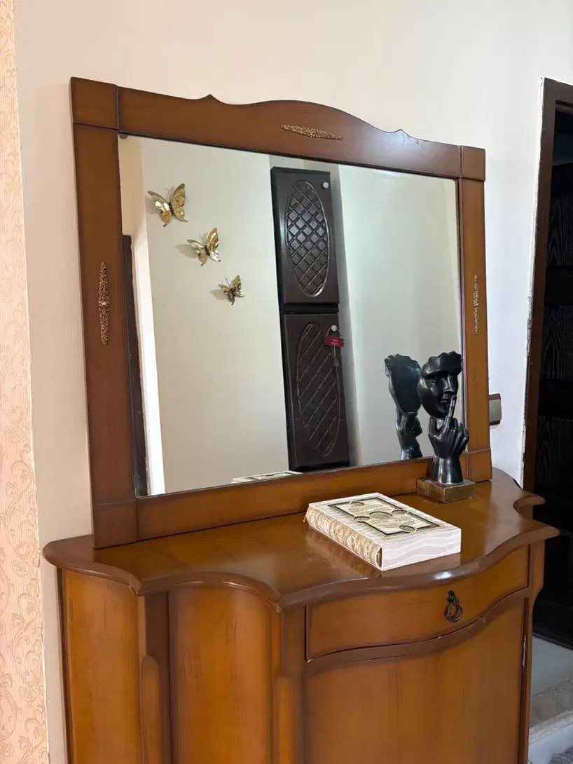 اینه و کنسول منبت کاری در حد نو|بوفه، ویترین، کنسول|کیش, |دیوار