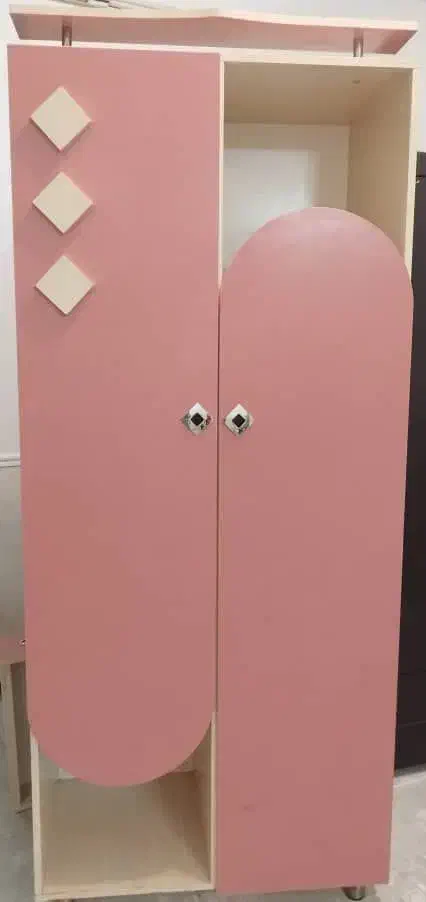 تخت و کمد بچه|تخت و صندلی بچه|جهرم, |دیوار