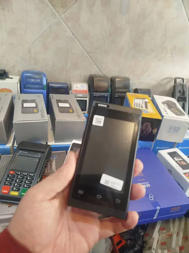 موبایل پوز کارتخوان تماس پیامک اینترنت دوربین|فروشگاه و مغازه|قم, شهرک امام حسن|دیوار