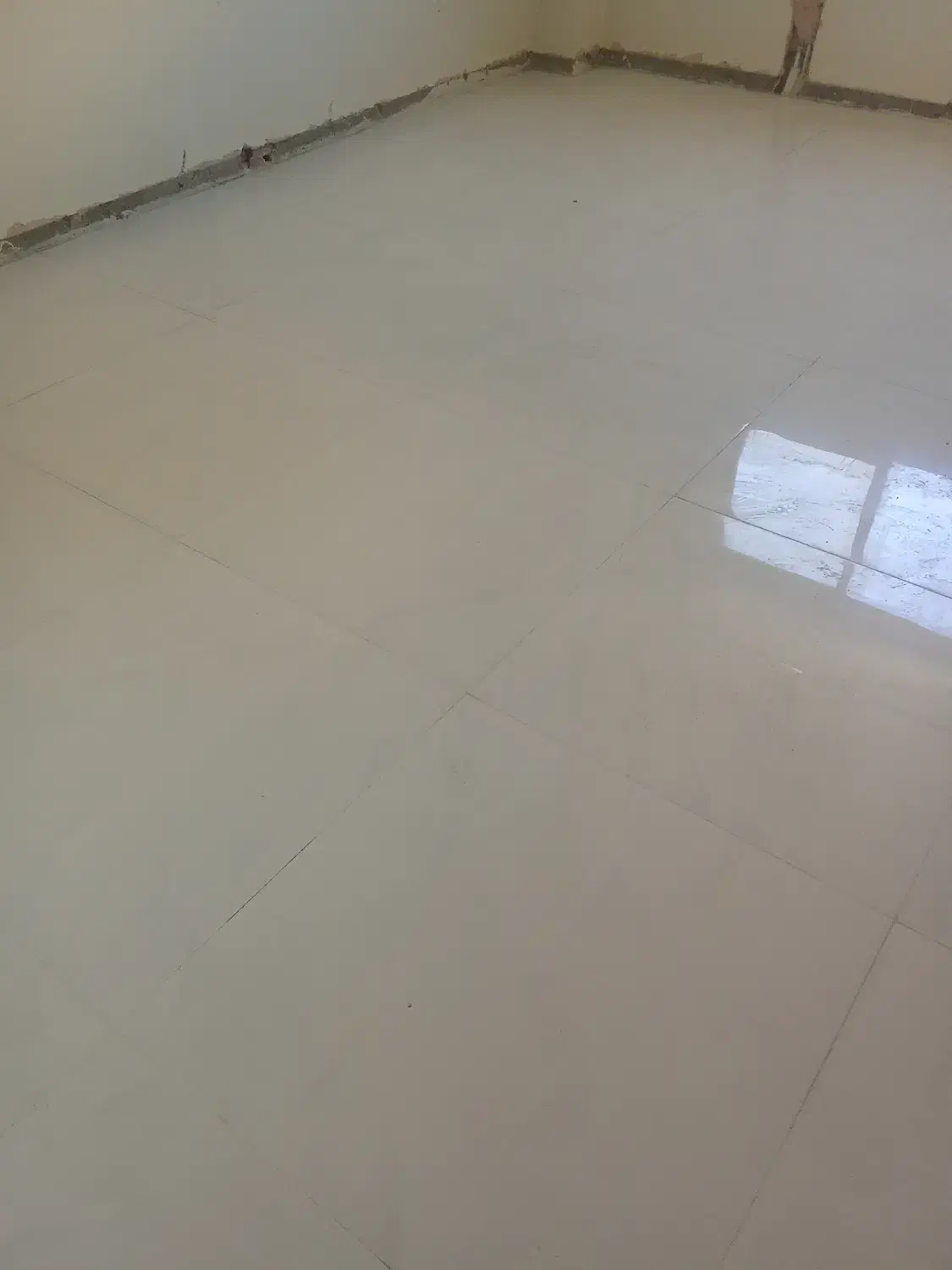 نصب انواع کاشی و سرامیک|خدمات پیشه و مهارت|اصفهان, کوی امیریه|دیوار