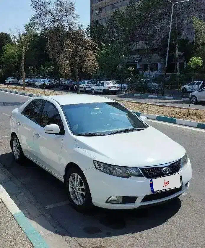 سراتو ۲۰۰۰ مدل ۹۵|خودرو سواری و وانت|تهران, اکباتان|دیوار