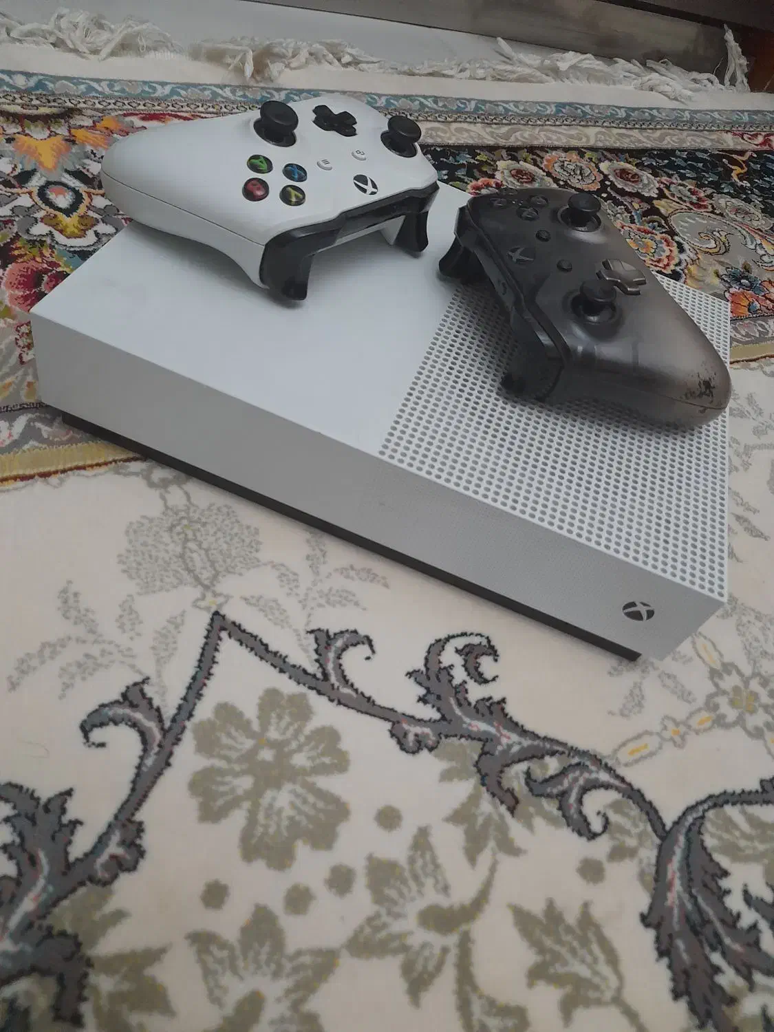 ایکس باکس وان اس یک ترابایت|کنسول، بازی ویدئویی و آنلاین|فردیس, فردیس|دیوار