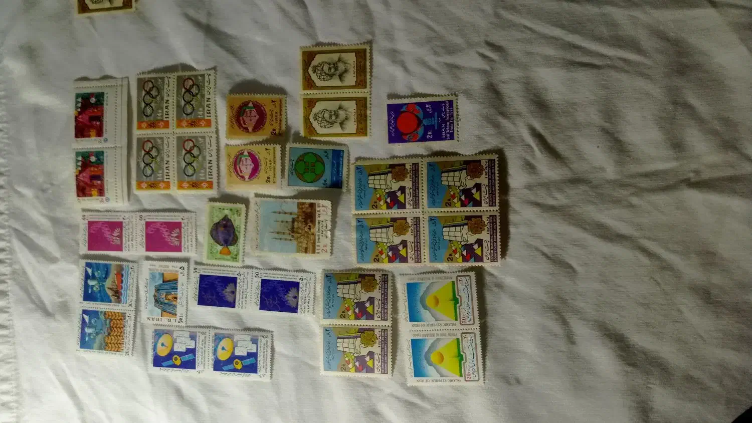 آلبوم تمبر|کلکسیون سکه، تمبر، اسکناس|گلبهار, شهر جدید گلبهار|دیوار