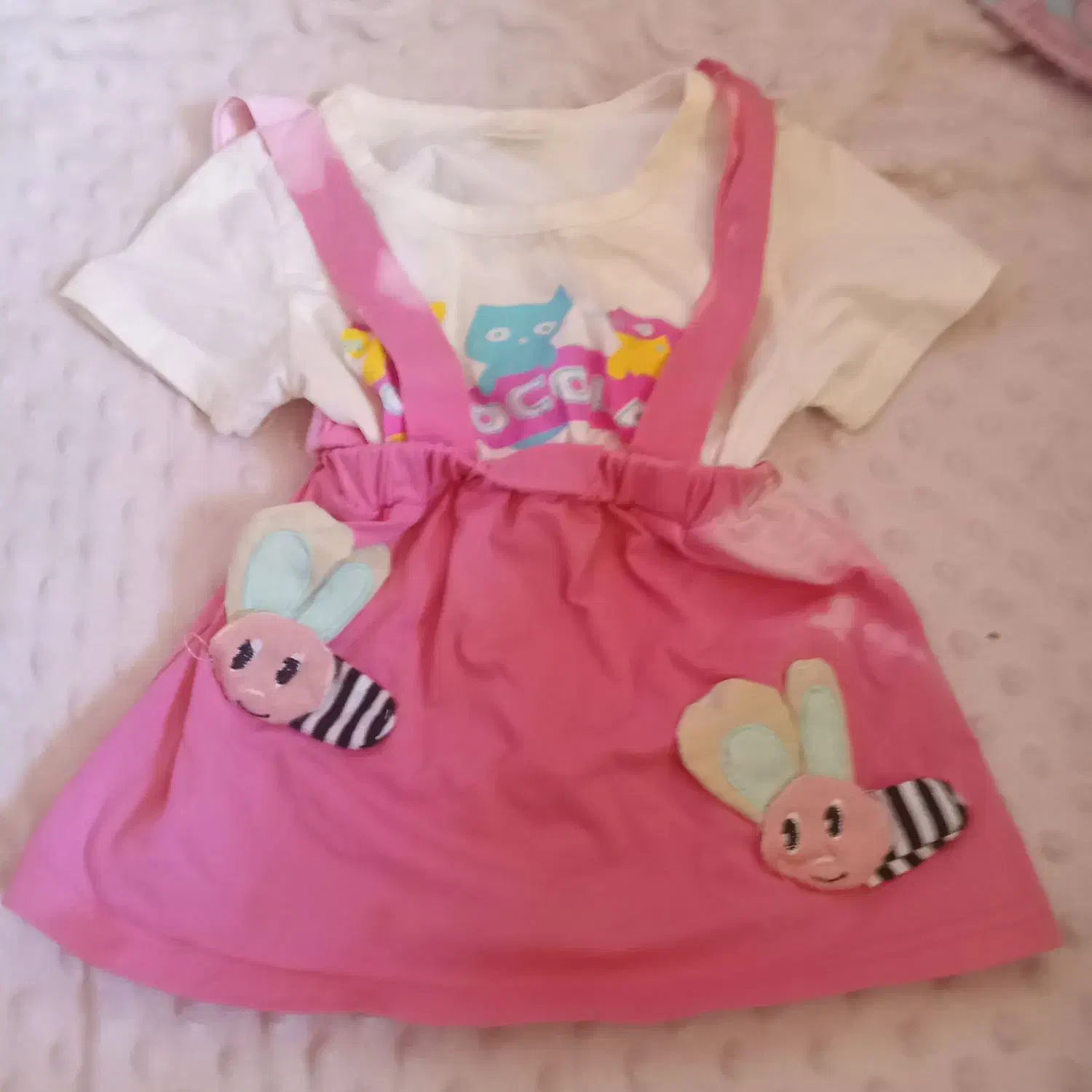 چنددست لباس نوزادی درحدنو|کفش و لباس بچه|کاشان, پاقپان|دیوار