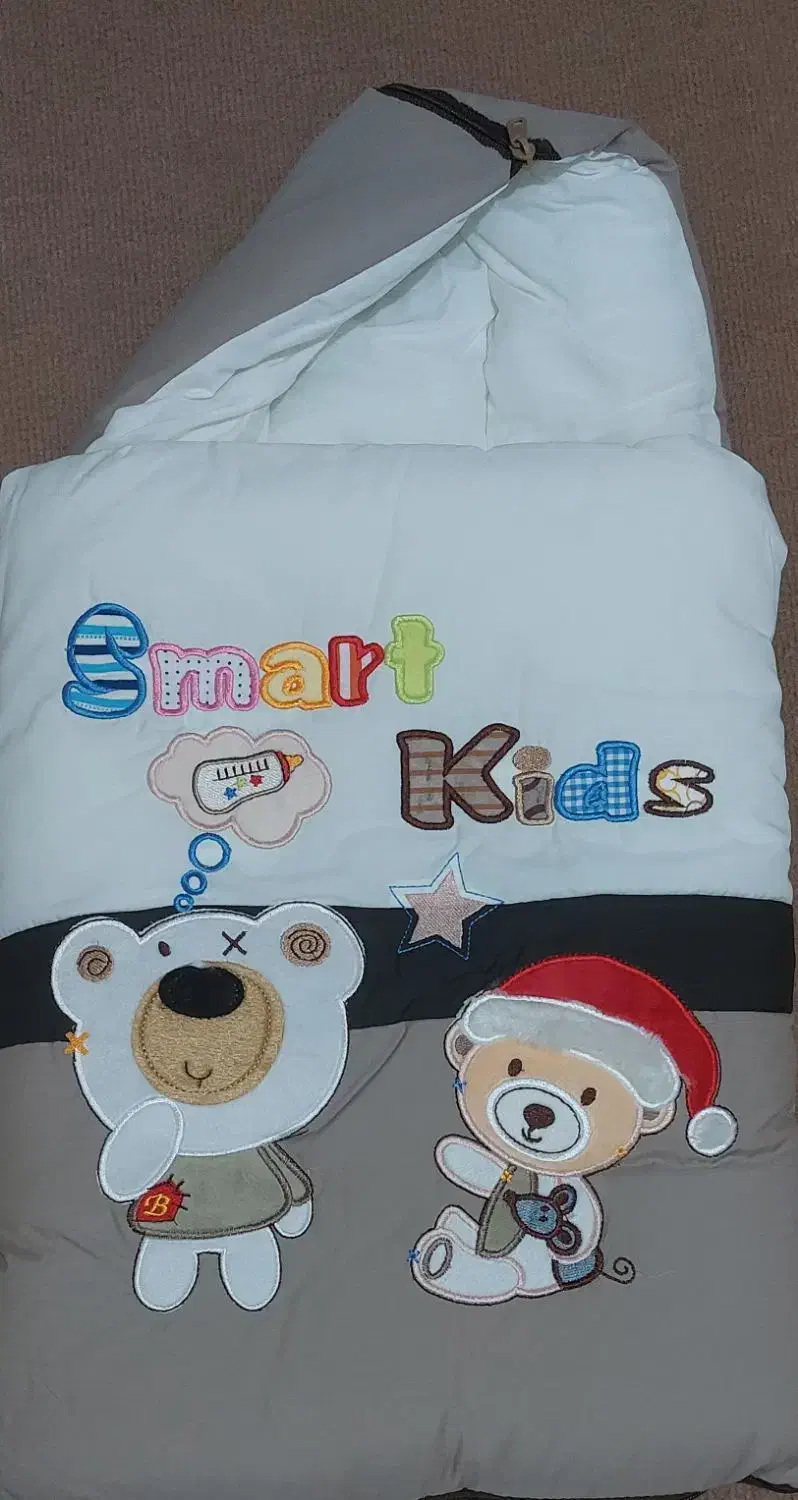 قنداق فرنگی پشمه شیشه نوزاد|کفش و لباس بچه|کاشان, شمس آبادی|دیوار