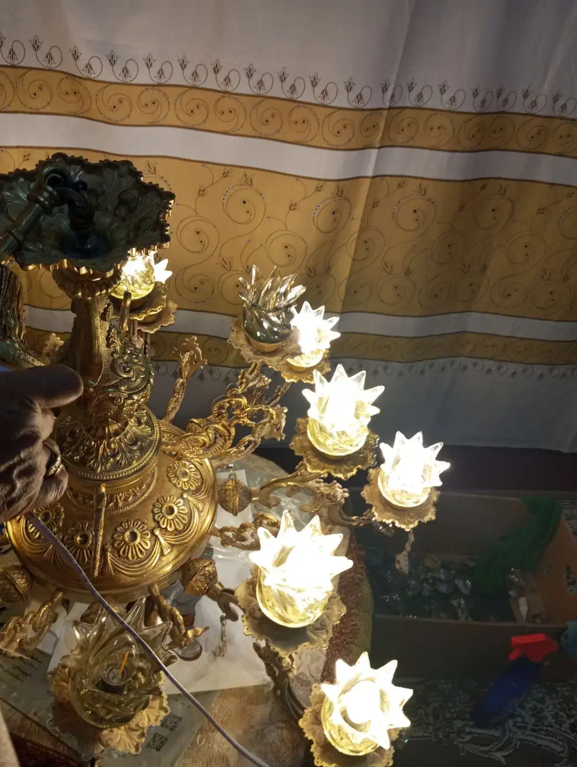 لوستر شاه عباسی رنگ طلایی در حدنو|لوستر و چراغ آویز|مشهد, رده|دیوار