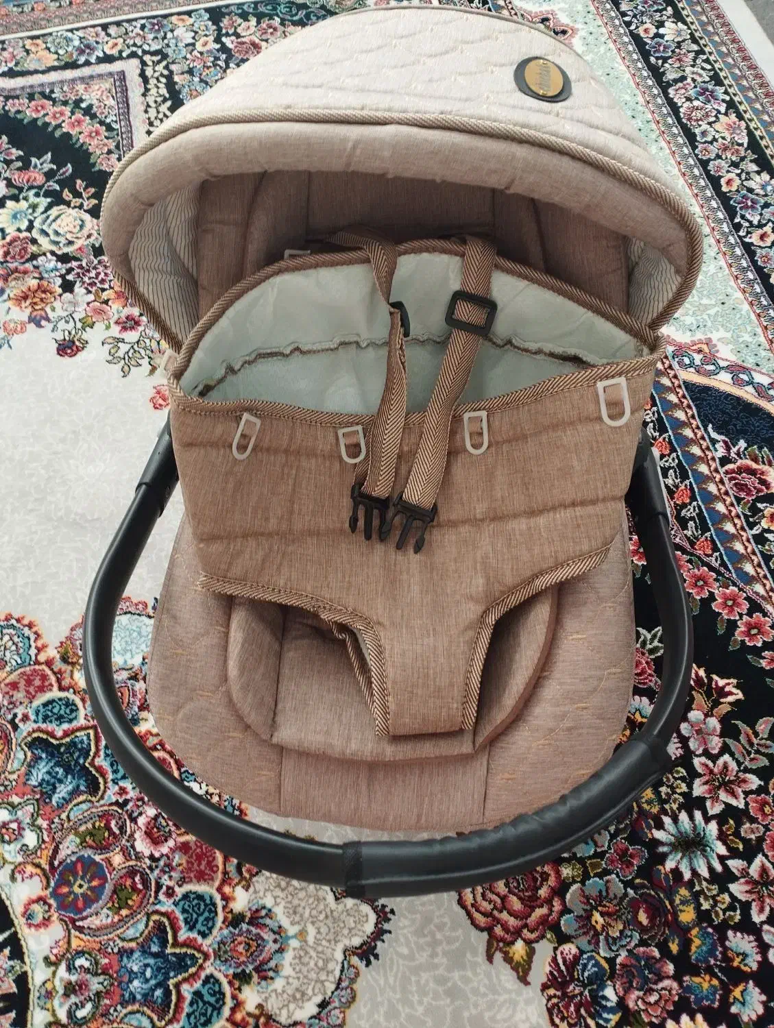 کریر نو کرم مشکی|کالسکه و لوازم جانبی|همدان, |دیوار