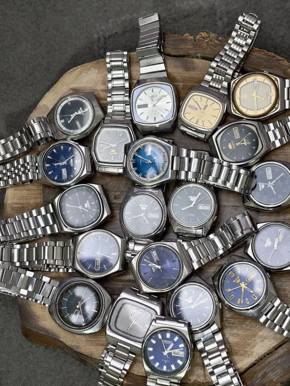 فروش یکجا ساعت های سیکو اورجینال قدیمی|ساعت|مهاباد (آذربایجان غربی), |دیوار