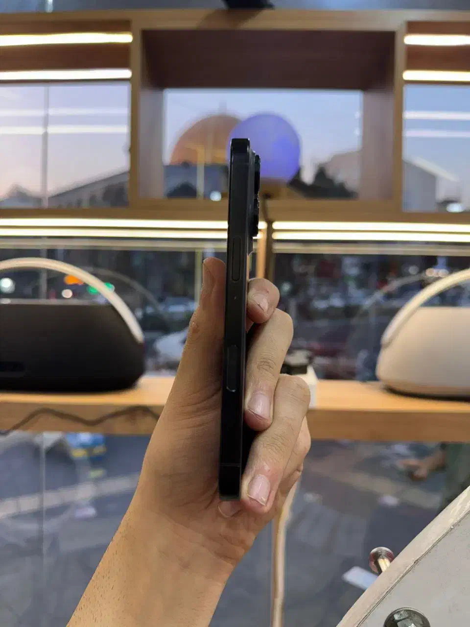 16 pro مشکی و دیزرت  زیر قیمت|موبایل|تهران, تهرانپارس غربی|دیوار