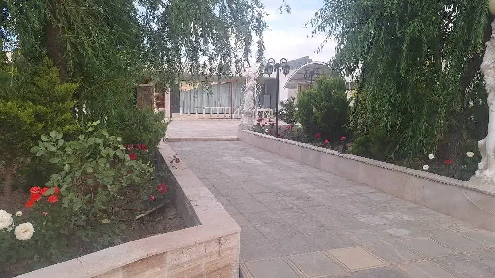 ویلای۲۰۰۰ متری در تهران|فروش خانه و ویلا|تهران, ترمینال غرب|دیوار