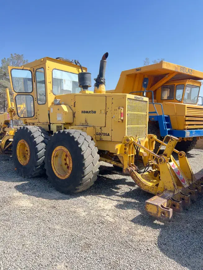 گریدر و غلطک های راه سازی|خودرو سنگین|تهران, آذری|دیوار