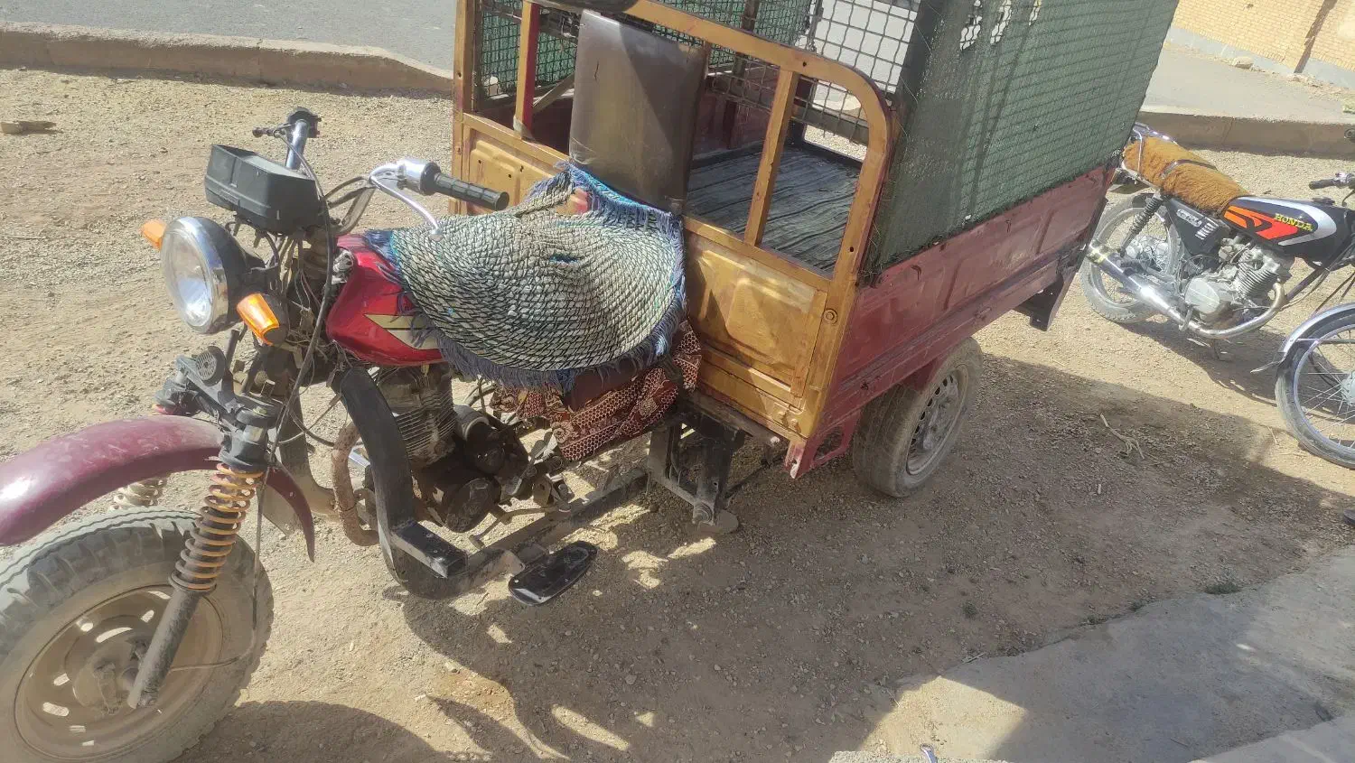 سه چرخه|موتورسیکلت|لردگان, |دیوار