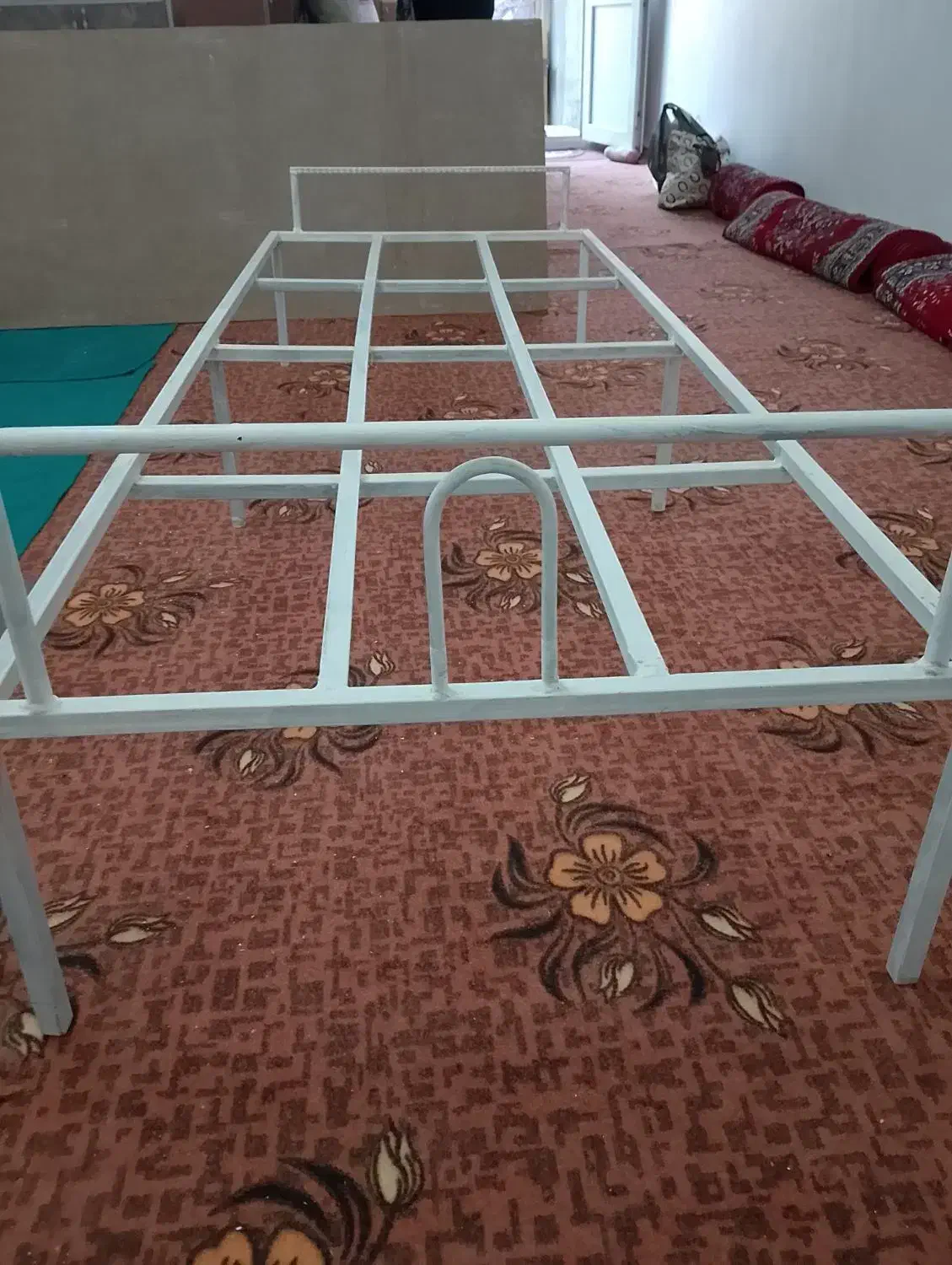 تخت آهنی سفارشی190*80|تخت و صندلی بچه|تاکستان, |دیوار