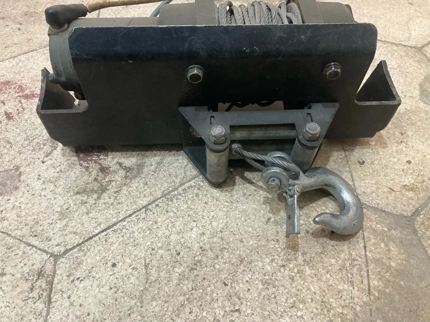 وینچ ۱.۲تن|ماشین‌آلات صنعتی|بابل, |دیوار