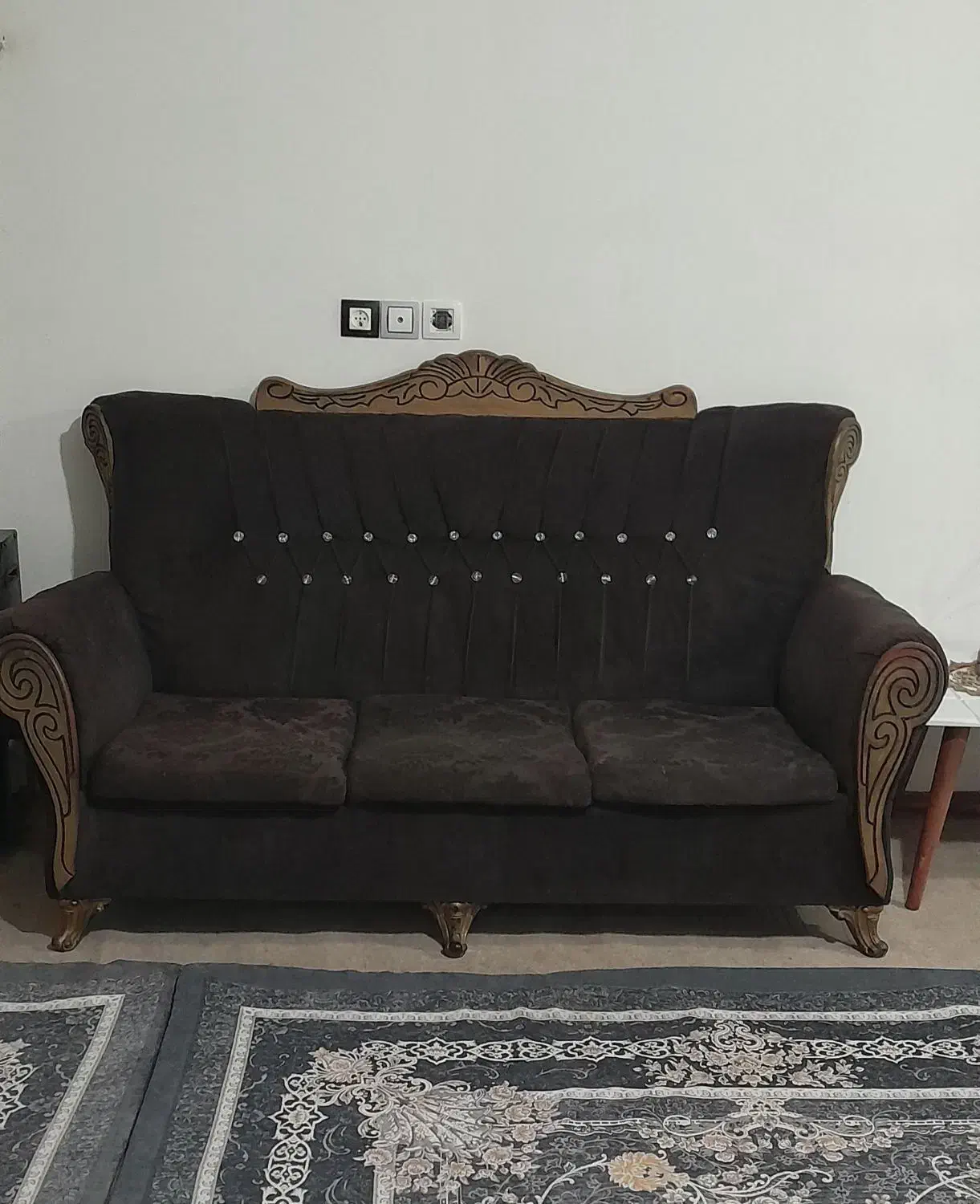 مبل 7نفره همراه با میزو عسلی|مبلمان خانگی و میز عسلی|سلطانیه, |دیوار