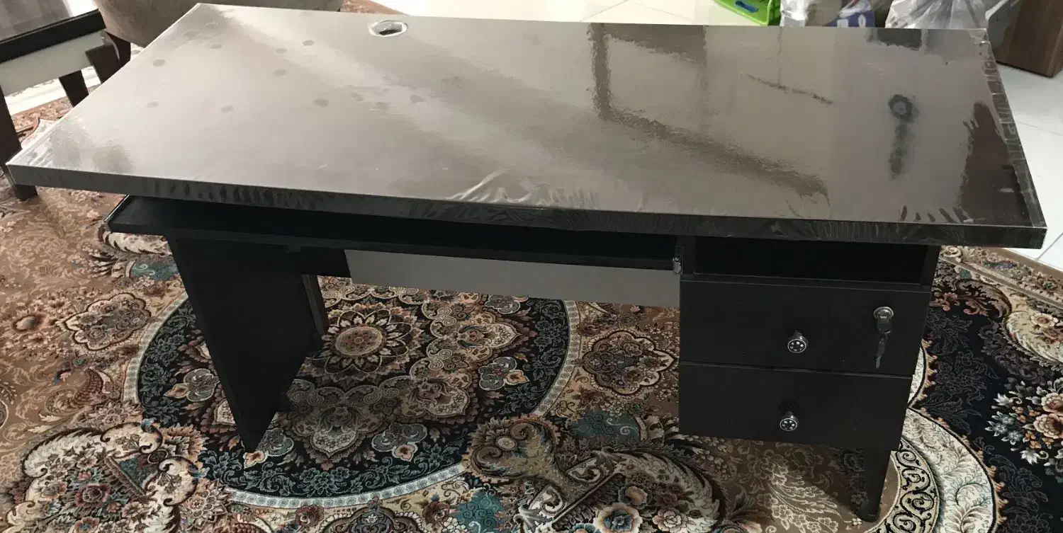 میز مدیریتی و کامپیوتر|میز تحریر و کامپیوتر|گرمدره, |دیوار