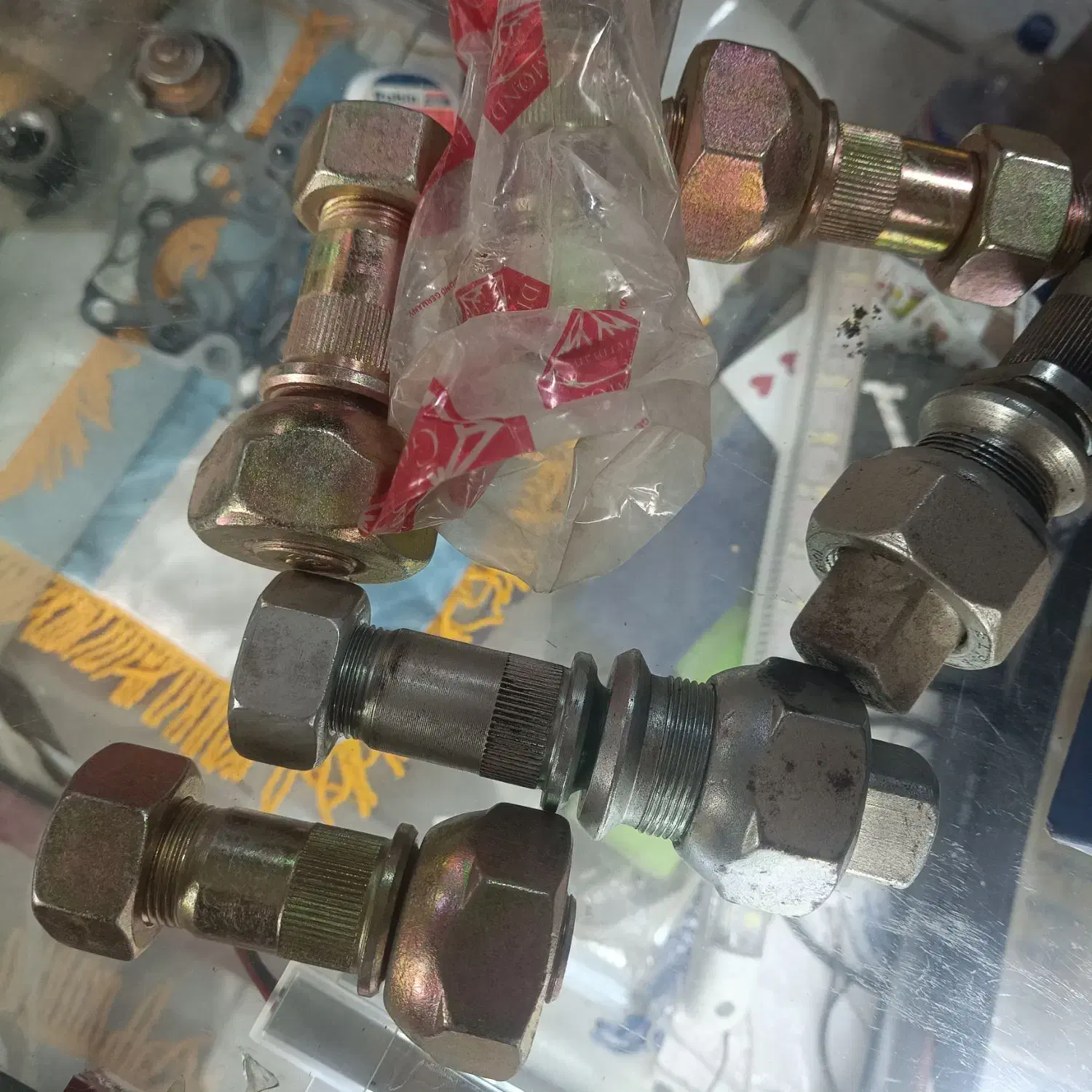 لوازم ایسوزو6تن|قطعات یدکی و لوازم جانبی|قرچک, میرزائی شمالی|دیوار