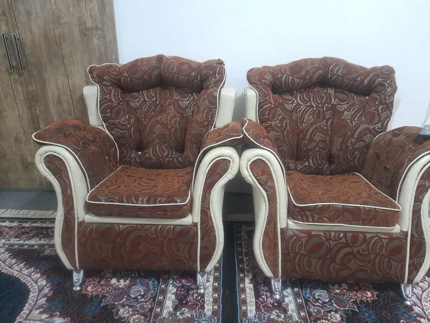 مبل|مبلمان خانگی و میز عسلی|لنجان, |دیوار