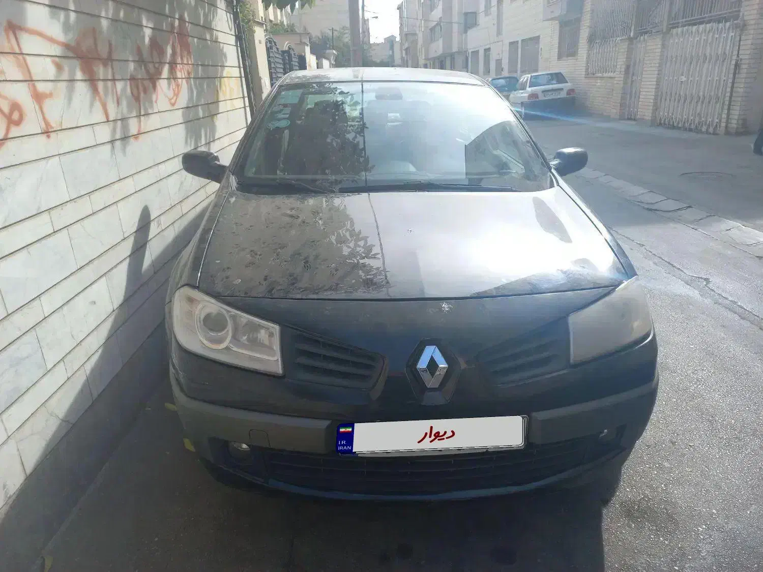 مگان اتوماتیک ۲۰۰۰ مدل ۹۲ مشکی|خودرو سواری و وانت|شیراز, خلیلی|دیوار