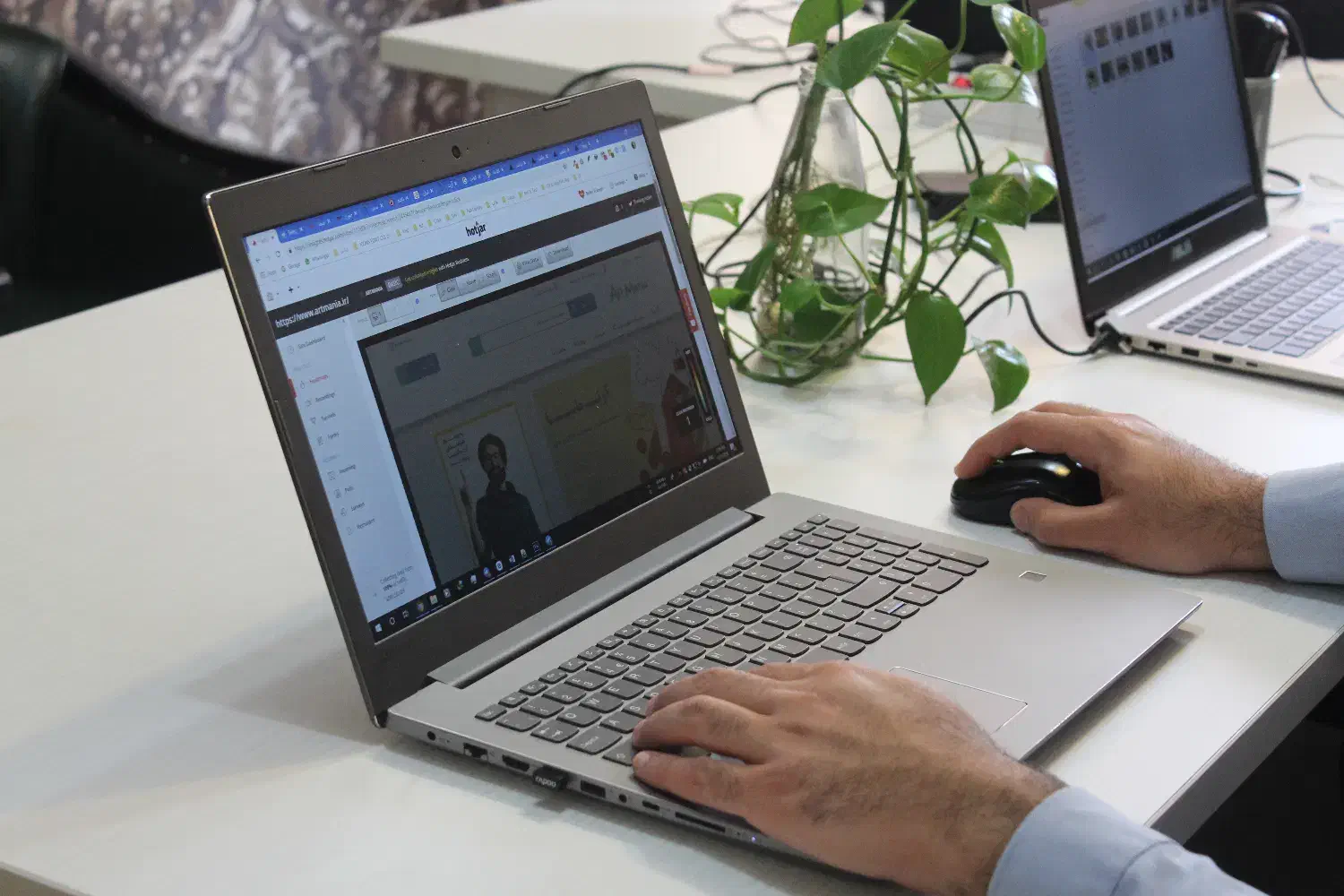 طراحی و ساخت تخصصی اپلیکیشن موبایل / Android & iOS|خدمات رایانه‌ای و موبایل|شیراز, شهرک آرین|دیوار