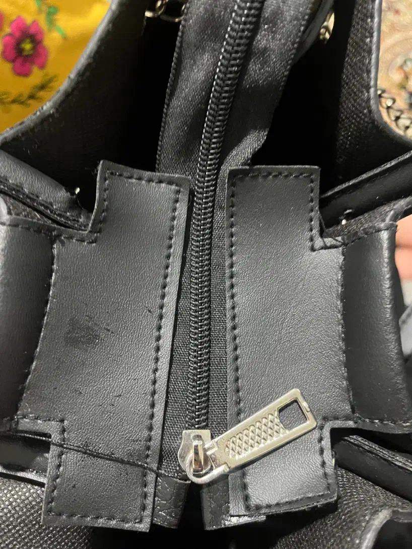 کیف|کیف، کفش، کمربند|همدان, |دیوار