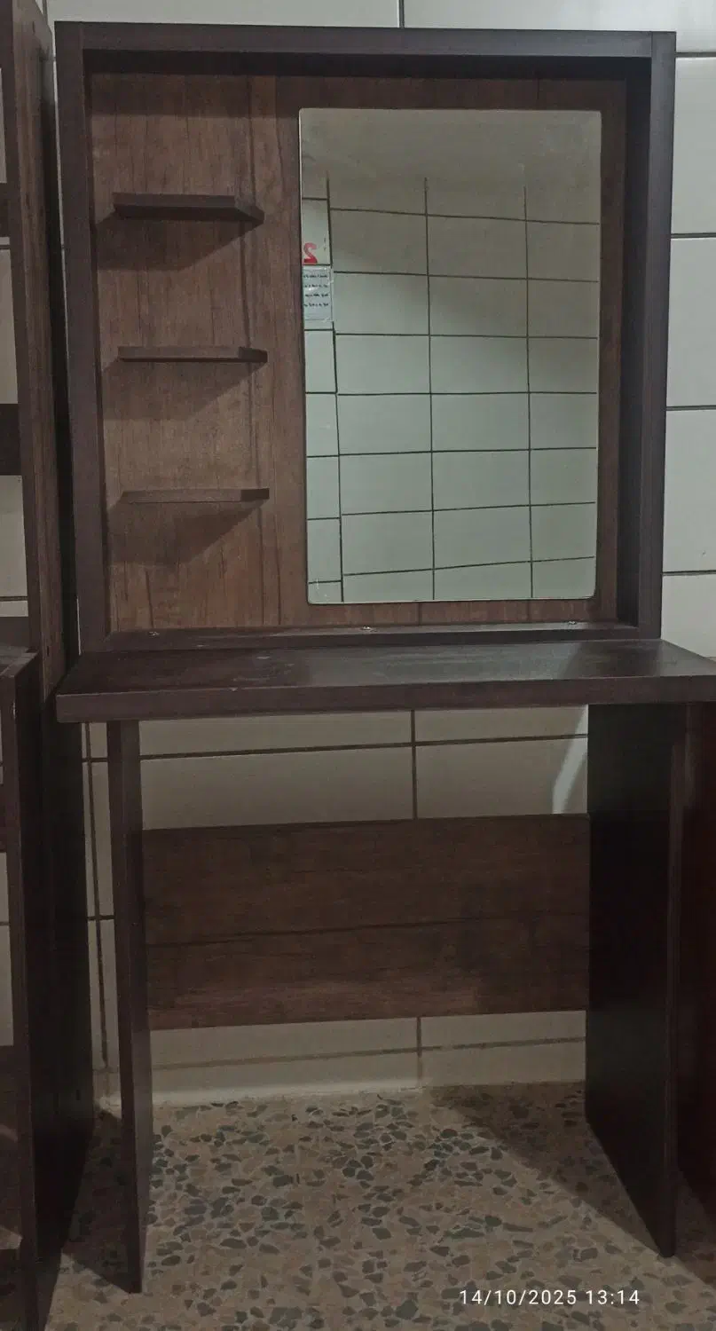 میز آرایشی|تخت و سرویس خواب|شیراز, آزادی|دیوار