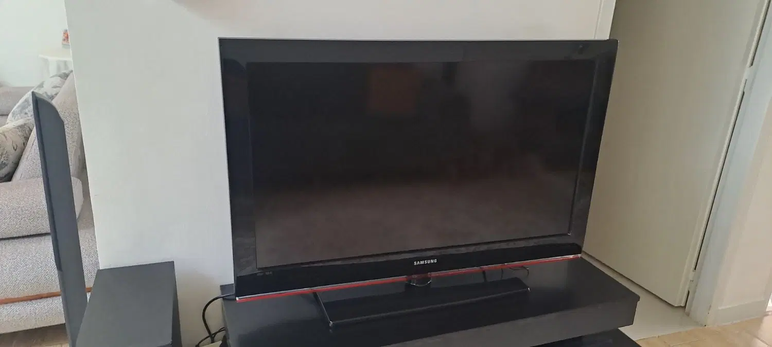 LCD سامسونگ ۴۲|تلویزیون و پروژکتور|کرج, شهرک رضوانیه|دیوار