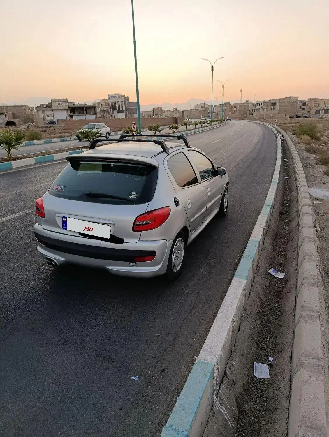 پژو ۲۰۶ تیپ پنج مدل 84|خودرو سواری و وانت|یزد, |دیوار