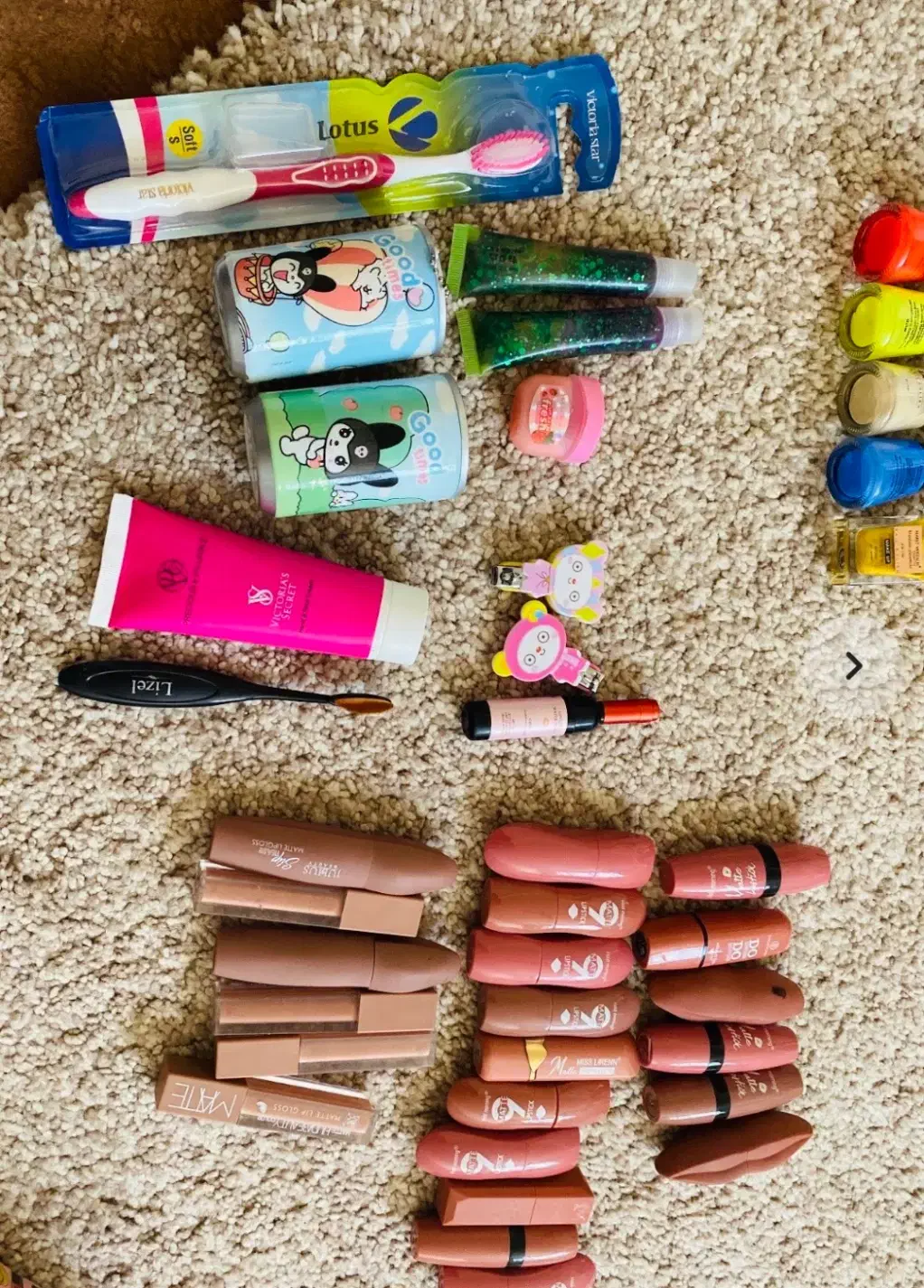 تعدادی لوازم|لوازم التحریر|یزد, |دیوار