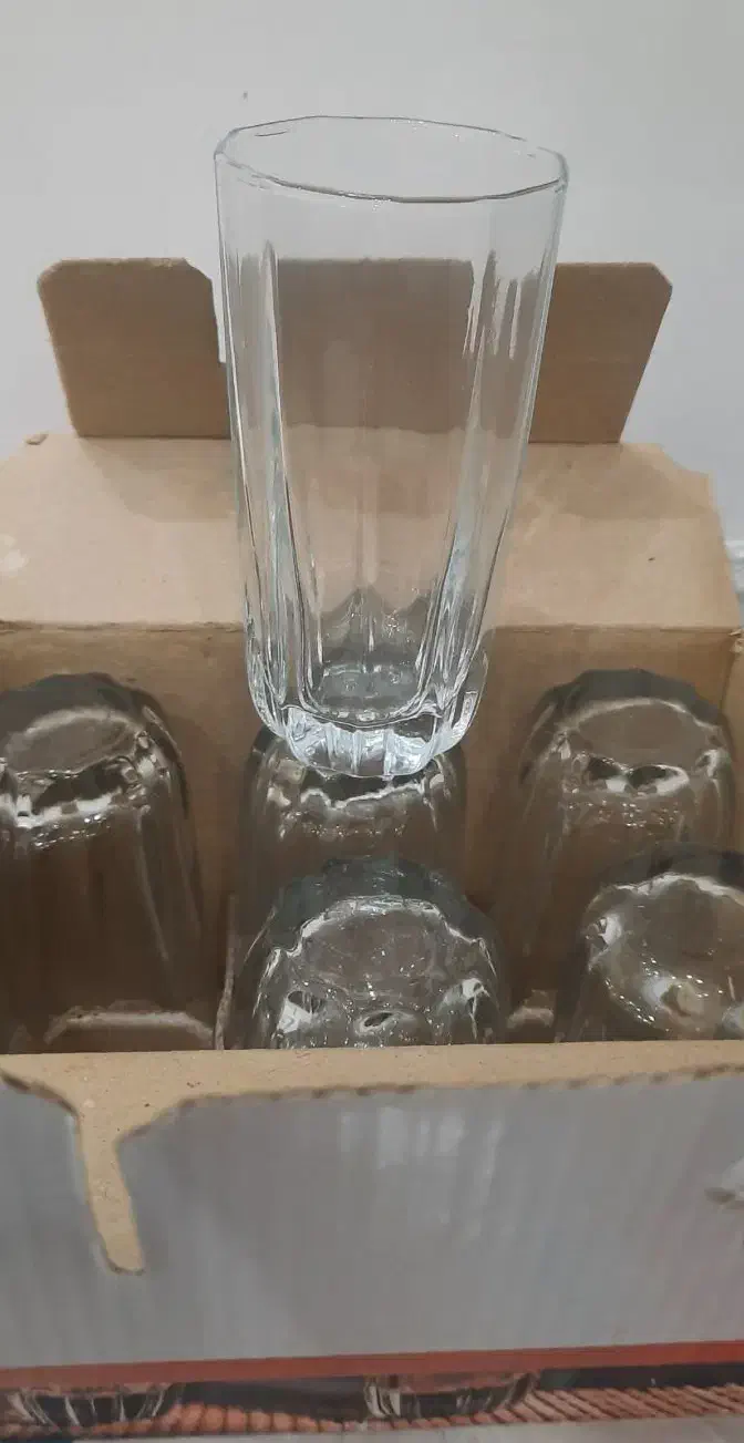 لیوان ۶ تایی|ظروف سرو و پذیرایی|رشت, بازار|دیوار