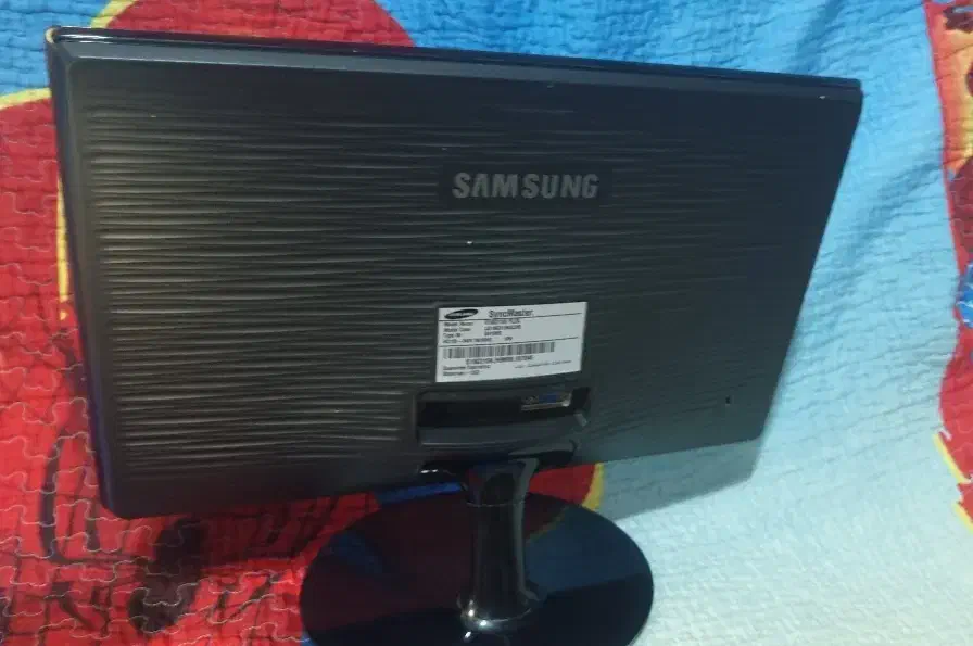 مانیتور سامسونگ S19G315N plus  همراه تبدیل htmi|قطعات و لوازم جانبی رایانه|سمنان, |دیوار