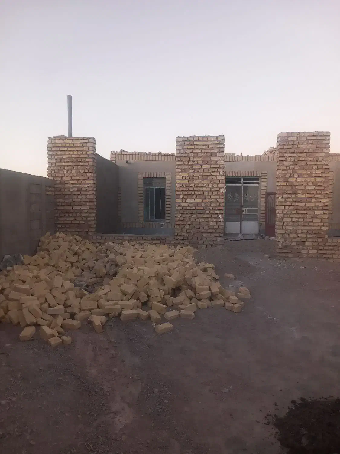 منزل نمیه ساز در بورنگ|فروش خانه و ویلا|درمیان, |دیوار