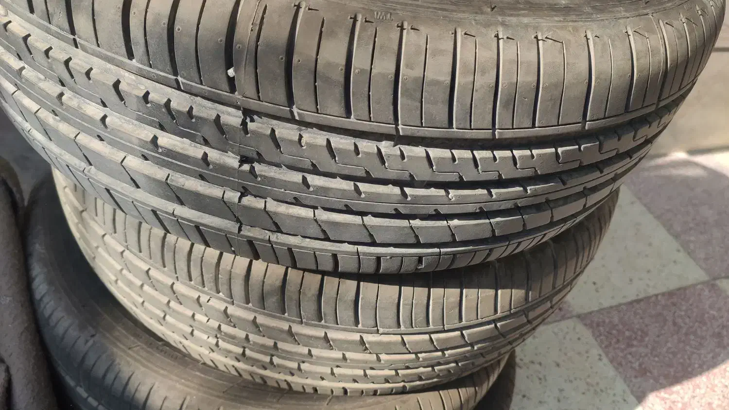 تایر۱۹۵|قطعات یدکی و لوازم جانبی|اصفهان, هفتون|دیوار