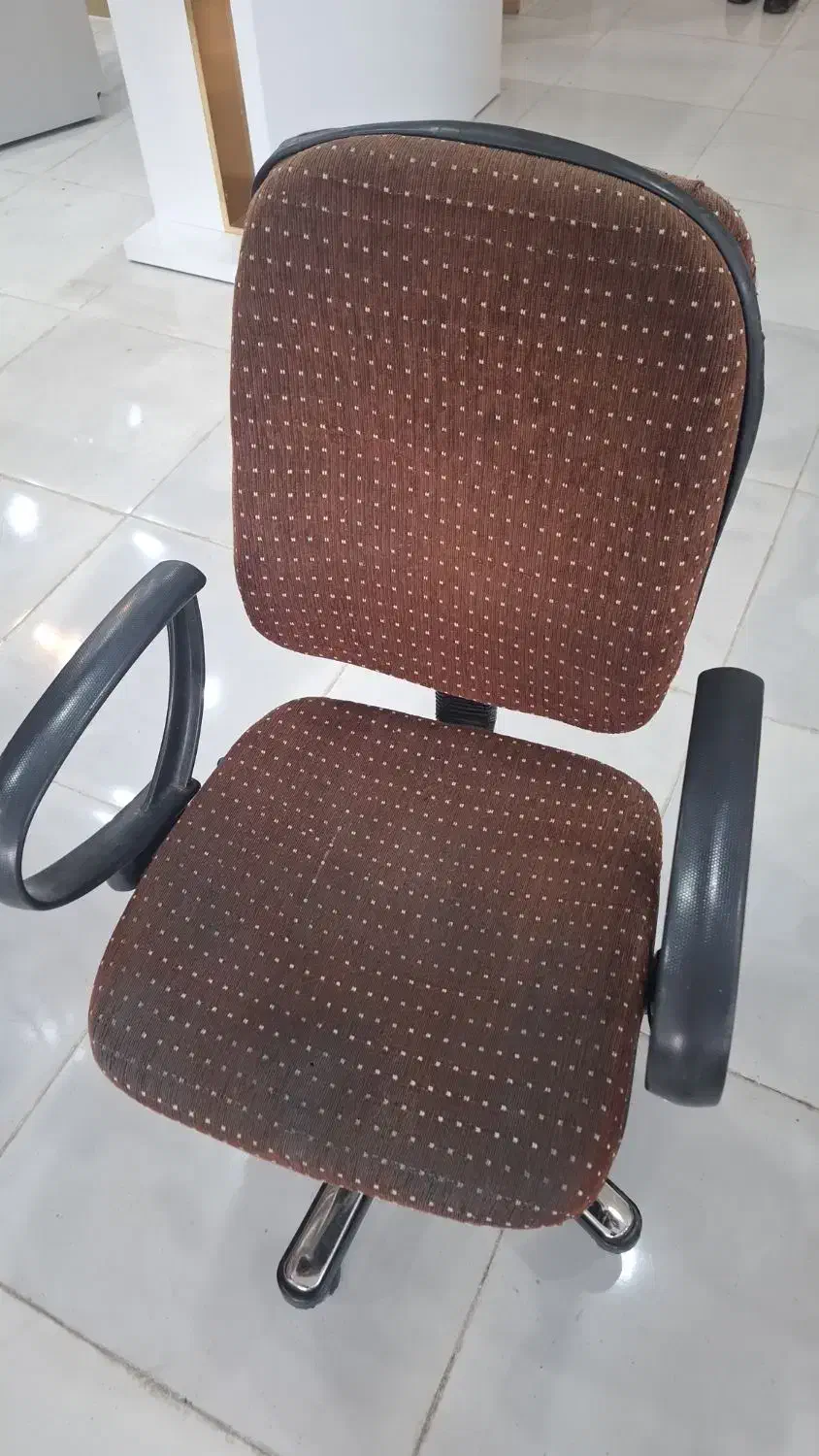 صندلی چرخان|صندلی و نیمکت|تبریز, |دیوار