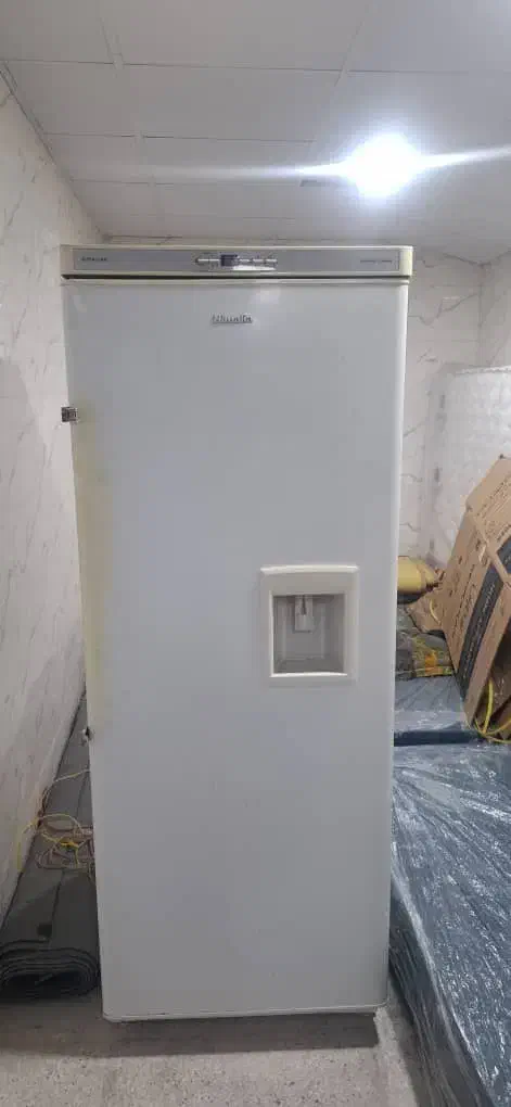 یخچال هیمالیا|یخچال و فریزر|شیراز, قلعه شاهزاده بیگم|دیوار