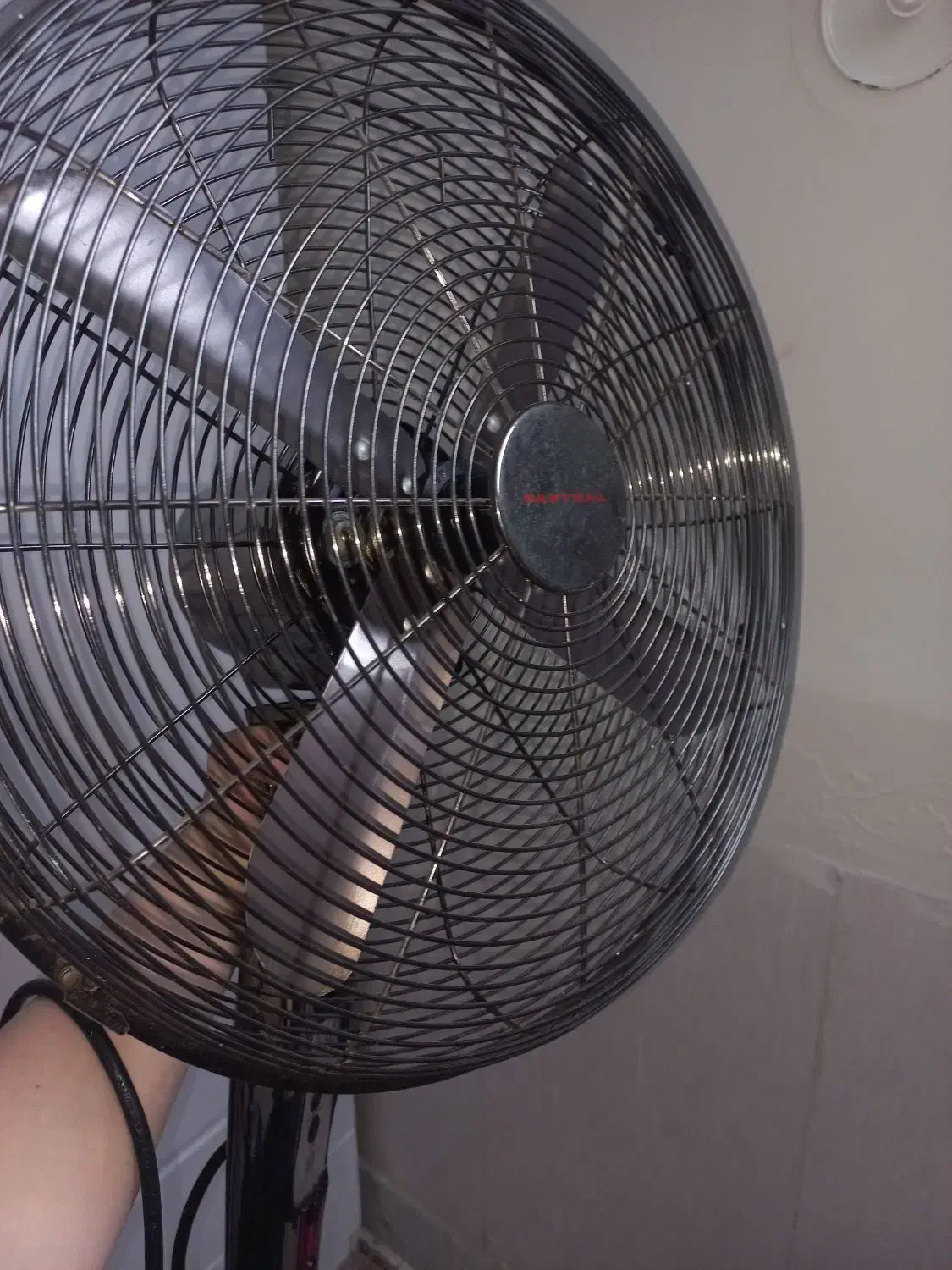 پنکه و اتو|پنکه و تصفیهکنندهٔ هوا|قم, شهدا|دیوار