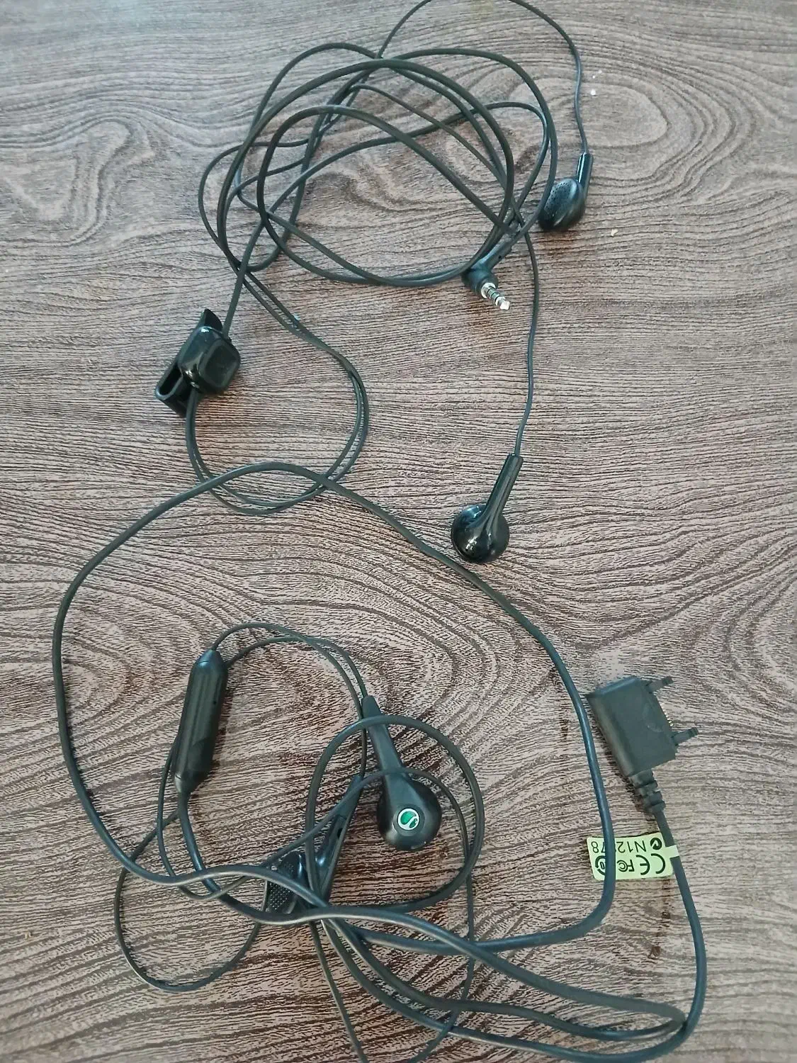 ۲ عدد کابل شارژ معمولی ودوعدد شارژر سونی|لوازم جانبی موبایل و تبلت|سمنان, |دیوار