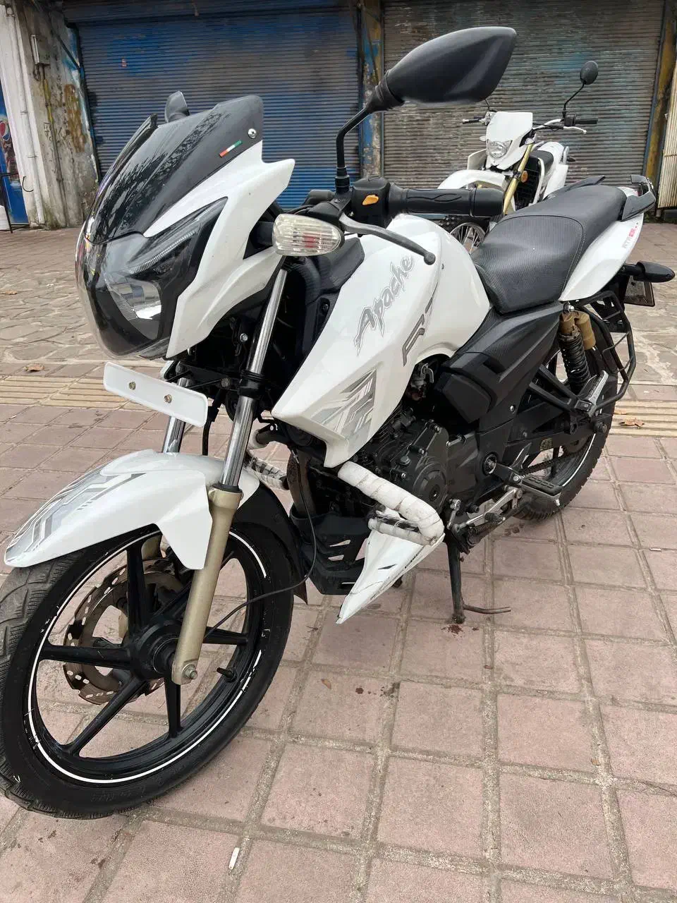 آپاچی ۱۸۰ ۹۴|موتورسیکلت|لنگرود, |دیوار