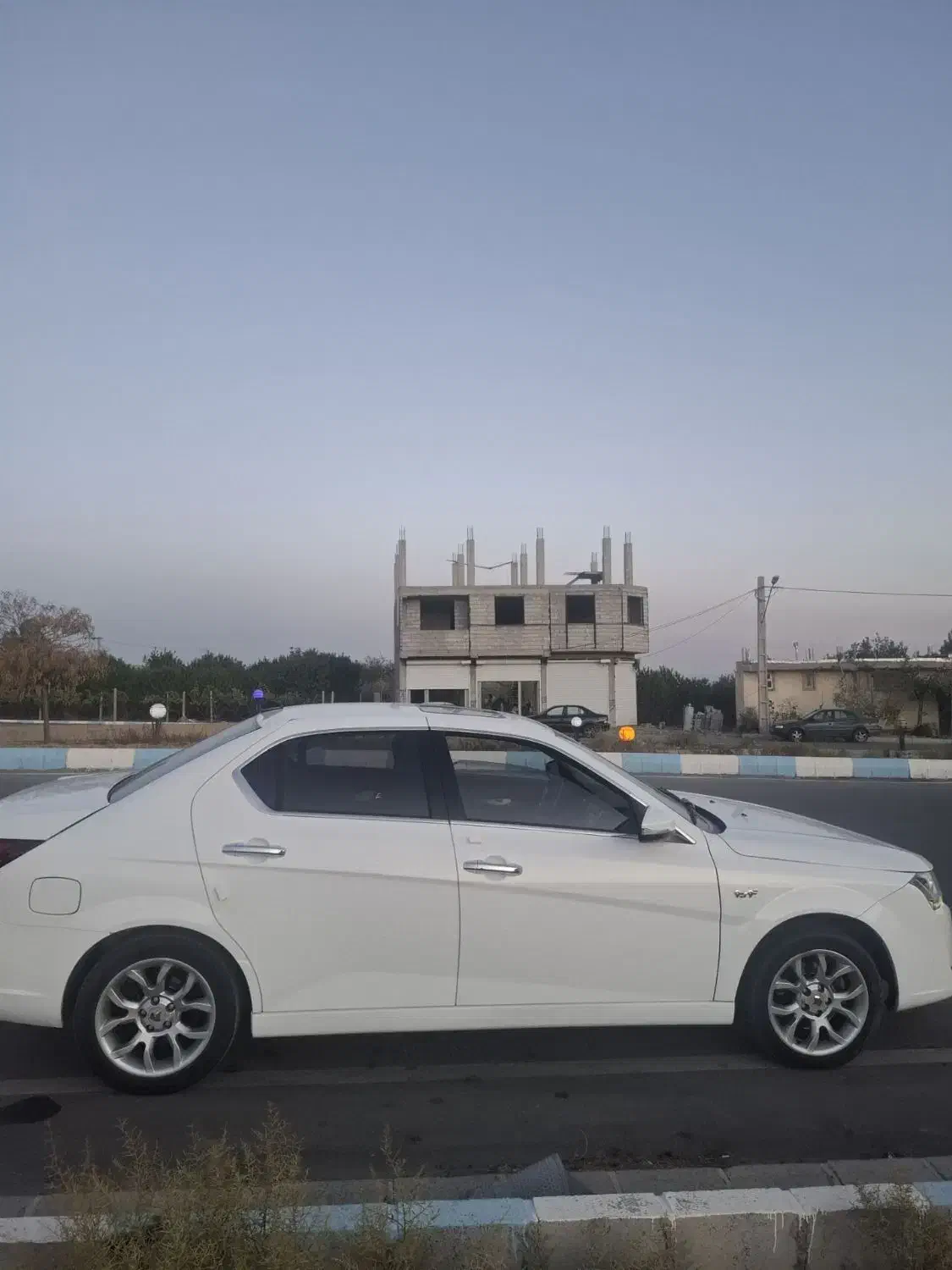 فروش یک دستگاه دنا پلاس توربو اتومات مدل ۴۰۱|خودرو سواری و وانت|عجب شیر, |دیوار