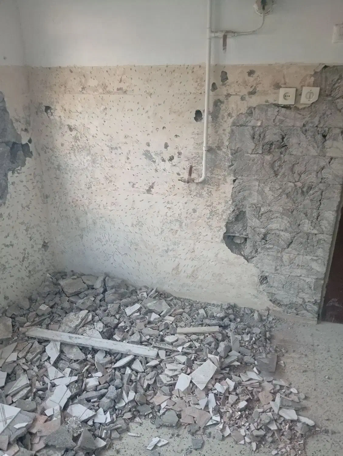 تخریب کنده کاری|خدمات پیشه و مهارت|بندر انزلی, متروپل|دیوار