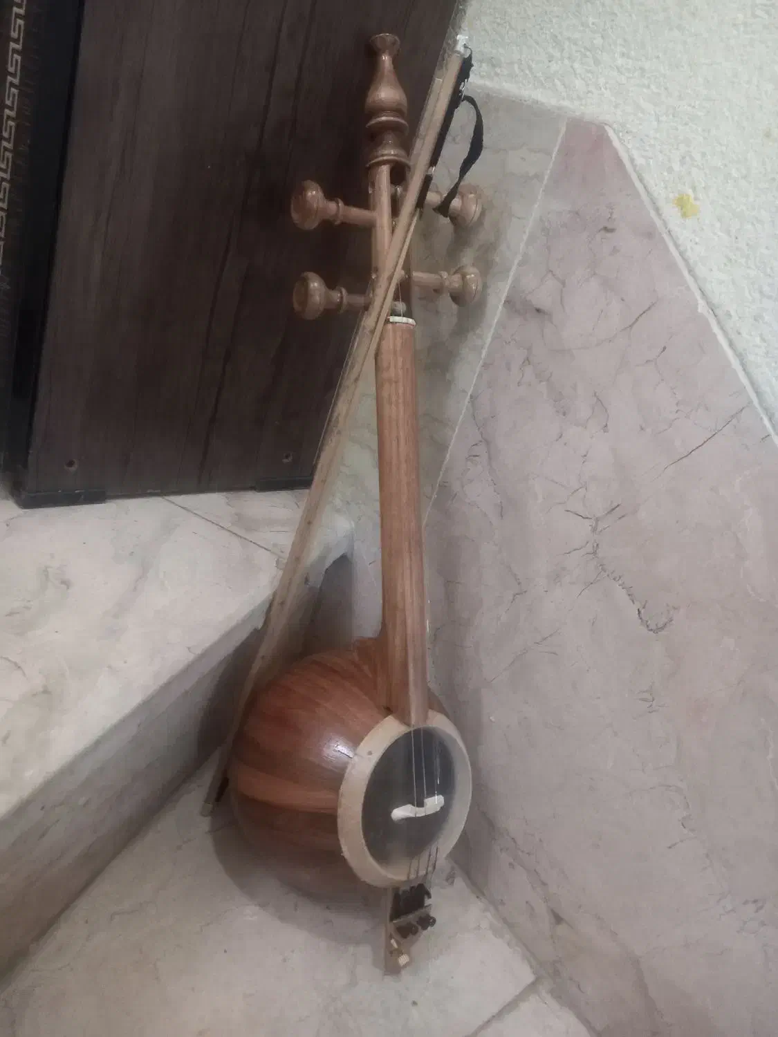 کمانچه نریمان|سازهای سنتی|آباده, |دیوار