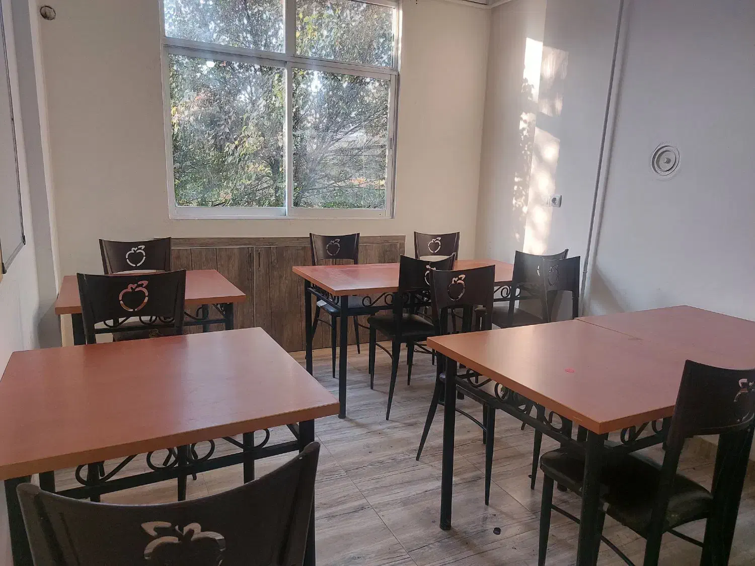 اجاره کلاس|اجارهٔ کوتاهمدت دفتر کار و فضای آموزشی|قزوین, |دیوار