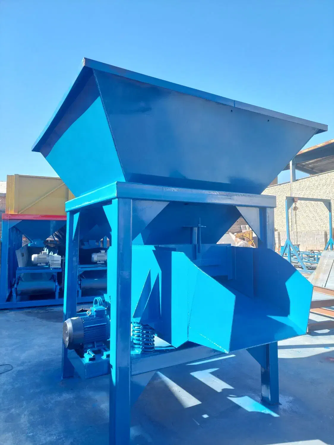 سرند .آسیاب .نوارنقاله.فیدر|ماشینآلات صنعتی|اصفهان, آبشار|دیوار