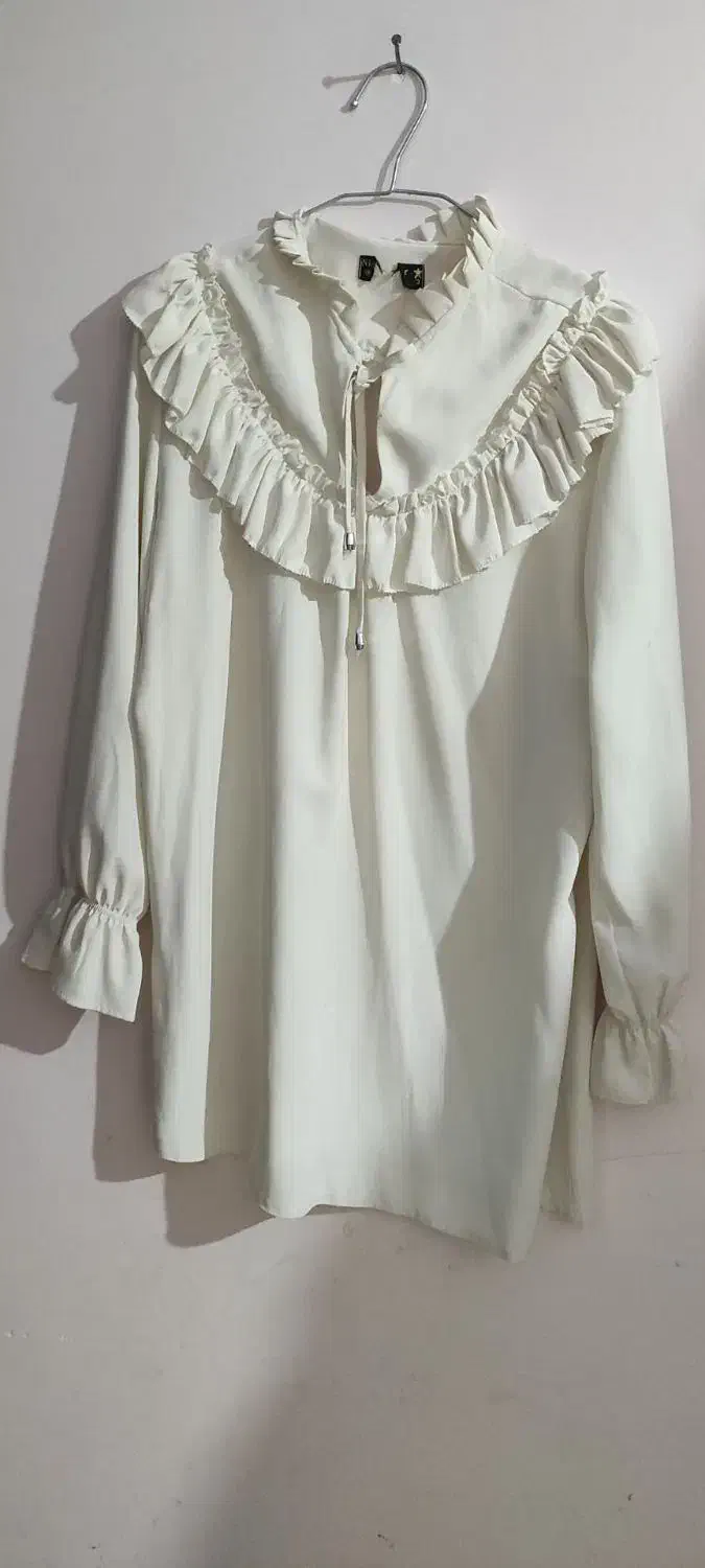 شومیز|لباس|سبزوار, امام خمینی (ناوی)|دیوار