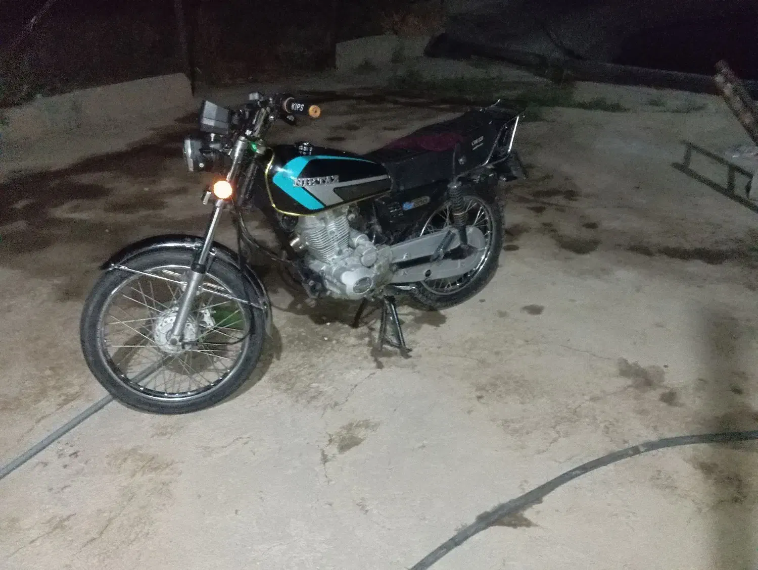 موتور ۲۰۰ مودل ۹۲ سالم تمیز مزاعده ای|موتورسیکلت|بشاریات, |دیوار