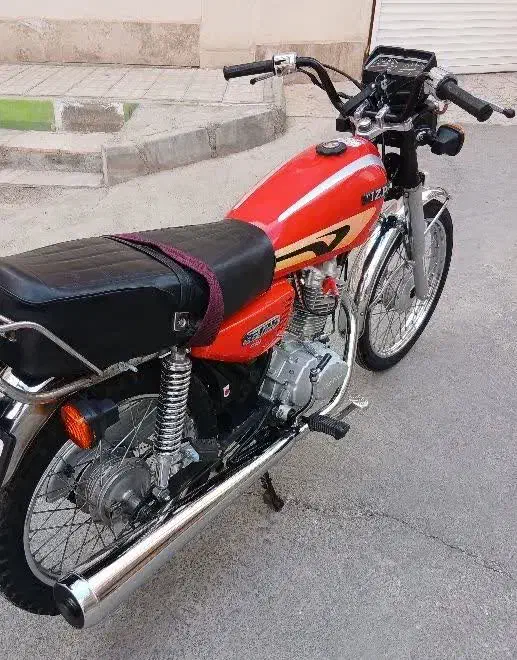 موتور هندا ۱۲۵ تک تاز سالم وسرحال|موتورسیکلت|سرخه, |دیوار