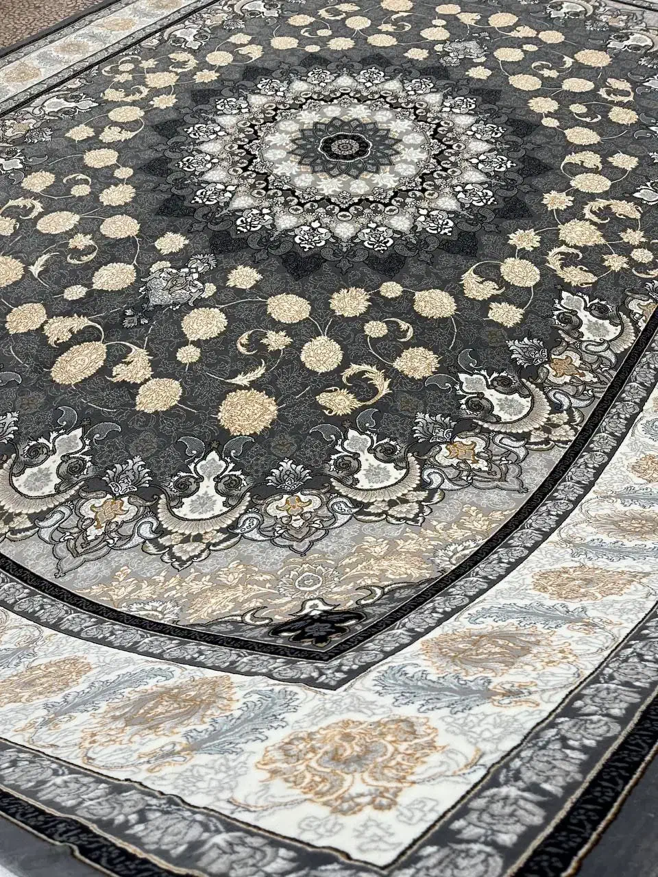 فرش لطیف|فرش|سمنان, |دیوار