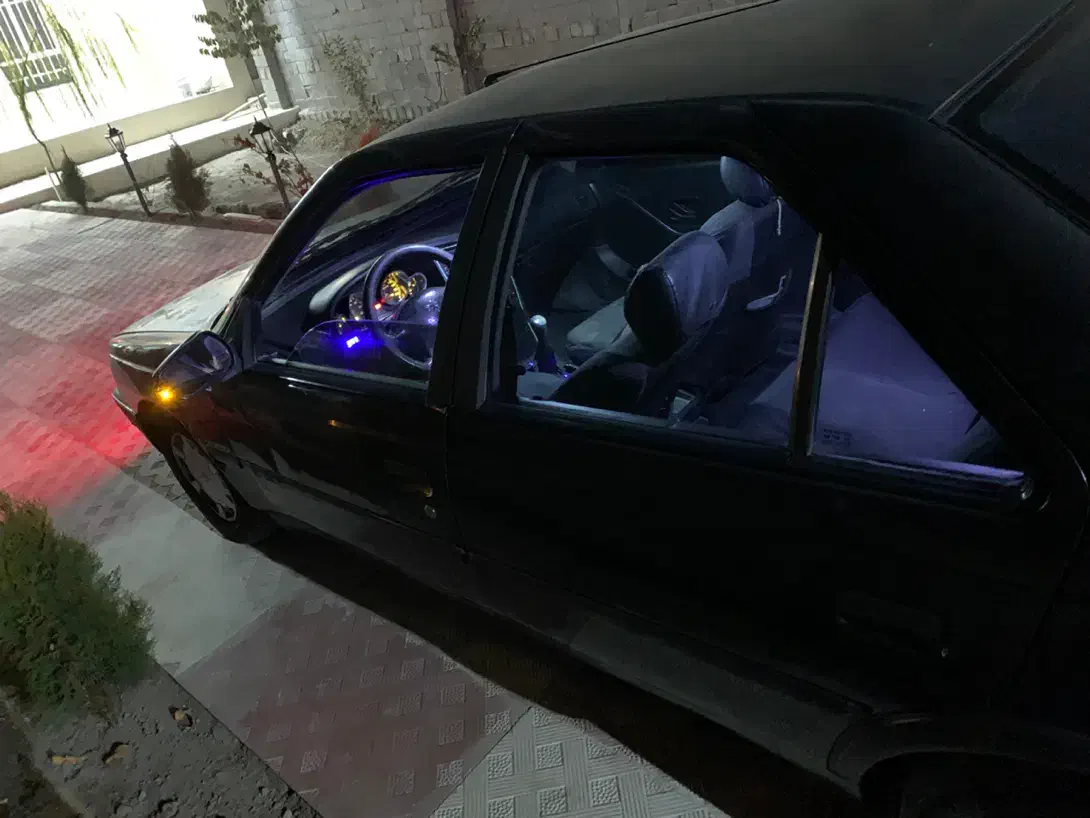 پژو۲۰۰۰|خودرو سواری و وانت|کرج, عظیمیه|دیوار