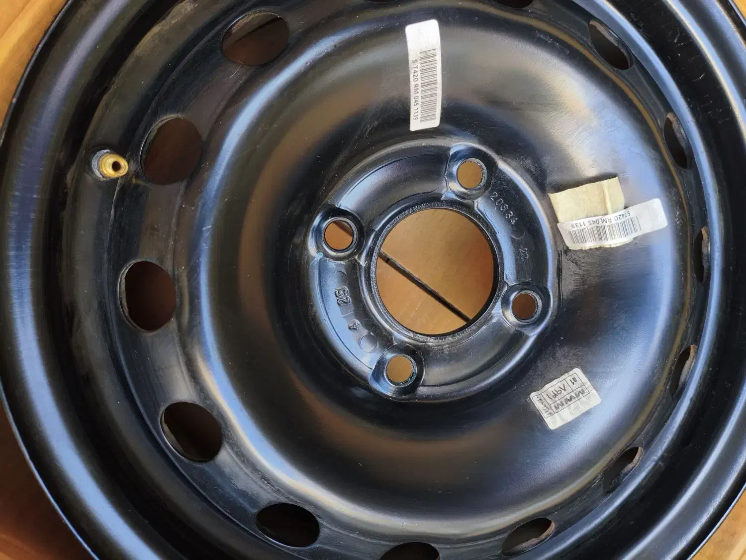 رینگ آهنی فابریک پژو ۲۰۷|قطعات یدکی و لوازم جانبی|قم, باجک یک|دیوار