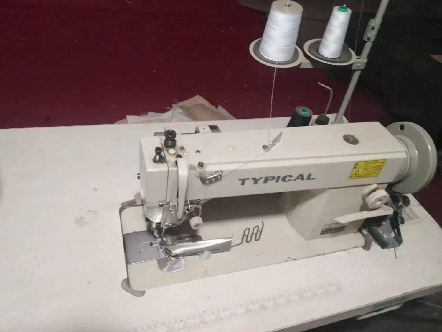 چرخ خیاطی دو پایه ضخیم دوز|چرخ خیاطی و ریسندگی|پاکدشت, پاکدشت (مامازند)|دیوار